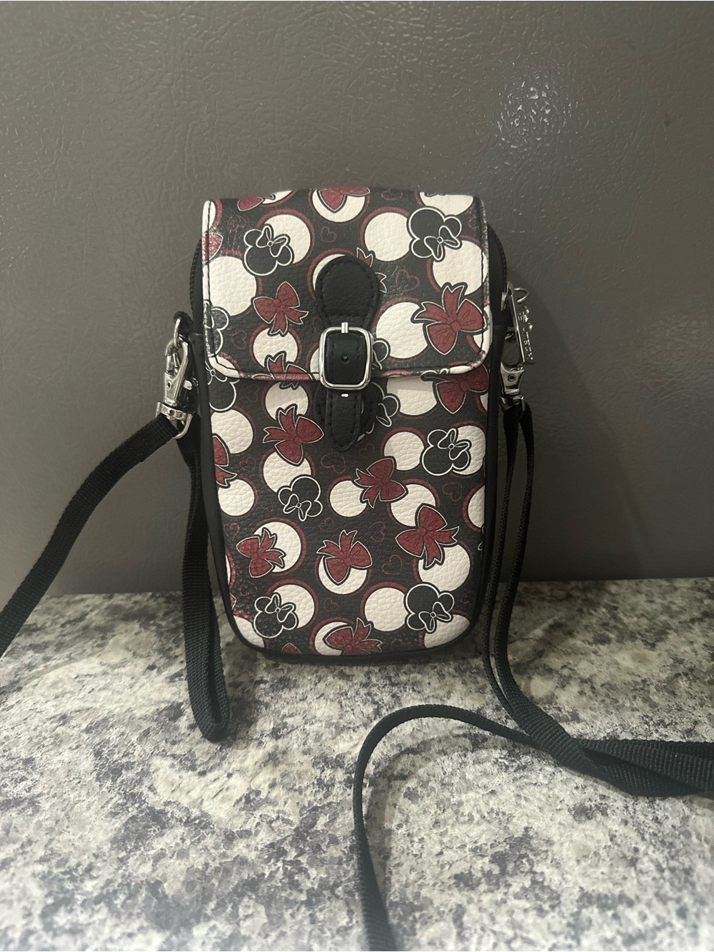 Disney D-tech Crossbody Phone Bag Minnie Mouse Black & Red